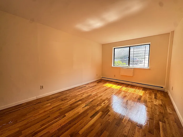 37 Odell Ave #3A — Photo 4