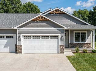 6708 Meghan Ave, Bettendorf, IA 52722