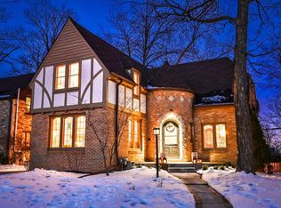 108 N 88th St, Wauwatosa, WI 53226
