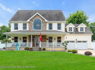 305 Lexington Ave, Bayville, NJ 08721
