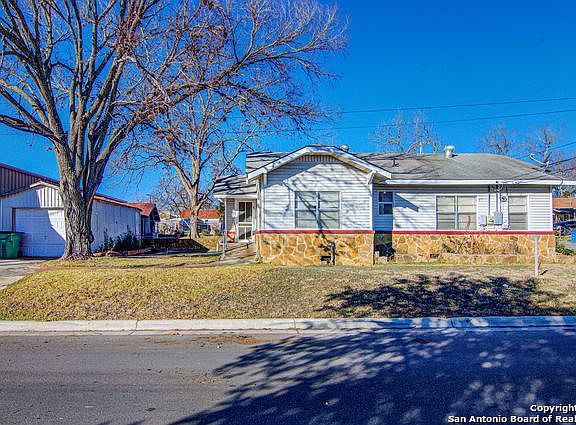 5th image of 635 E Gonzales St