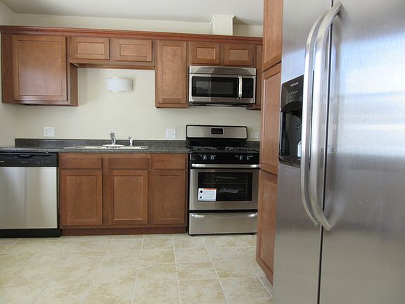 2nd image of 7791 Kingsbury Dr