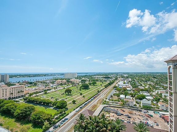 2nd image of 550 Okeechobee Blvd #Uph-05