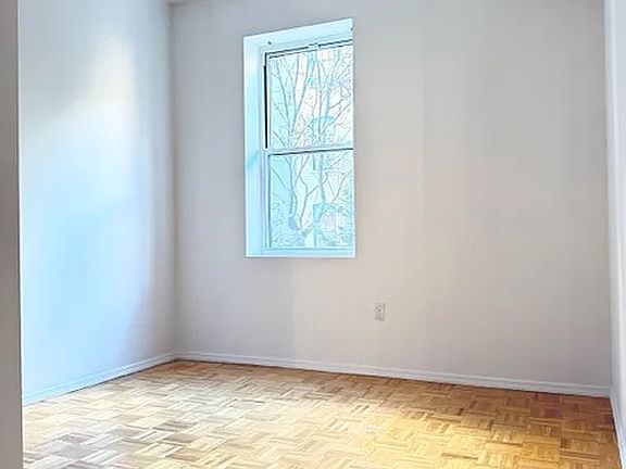 5th image of 29 Ten Eyck St #3