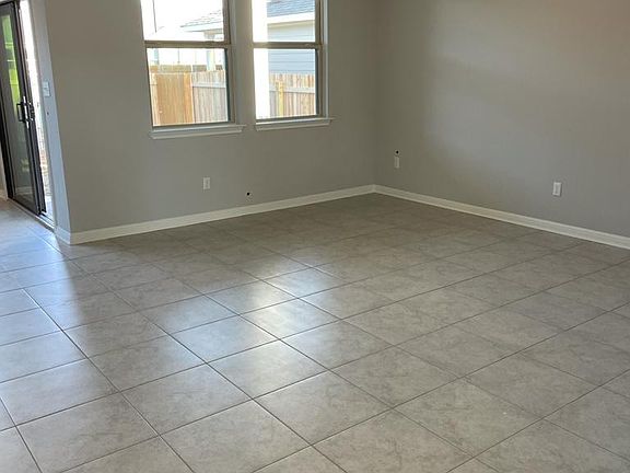 3rd image of 2216 Pecan Island Dr