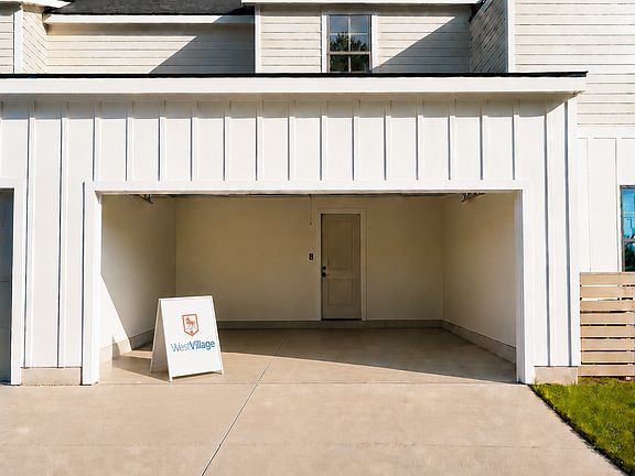 4th image of 300 Sandstone Ave #5