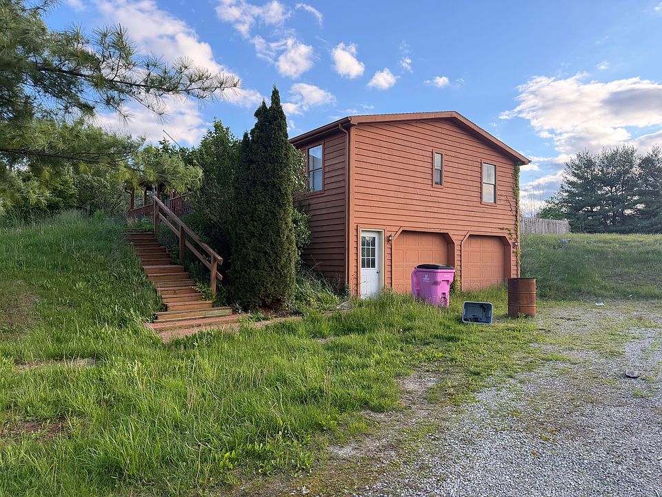 2nd image of 9315 Pasco Montra Rd