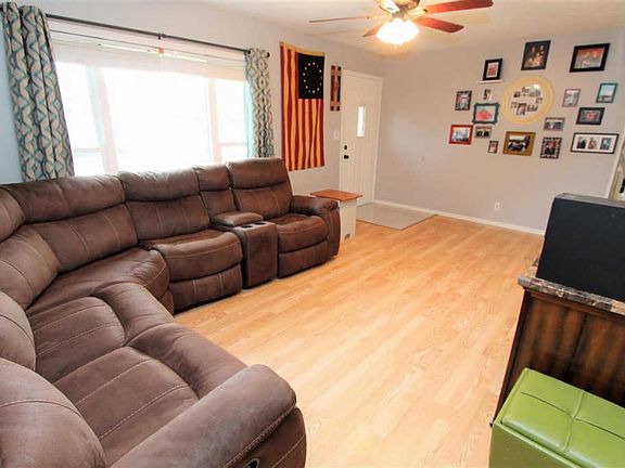 5th image of 1821 Platte Dr