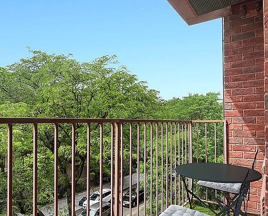 3rd image of 1735 Caton Ave APT 4D