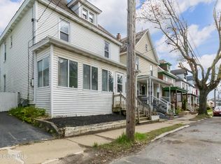 42 Willow Ave, Schenectady, NY 12304