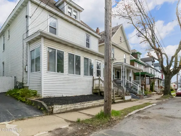 42 Willow Avenue, Schenectady, NY 12304