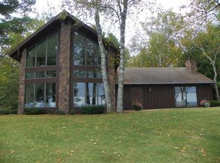 4096 Edgewater Dr, Cheboygan, MI 49721