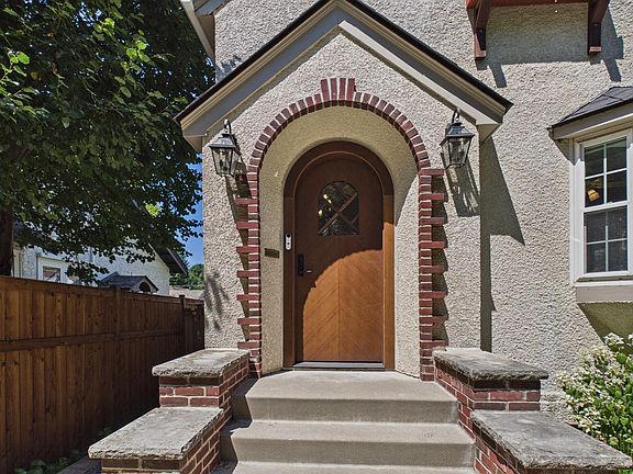 3rd image of 2019 Palace Ave