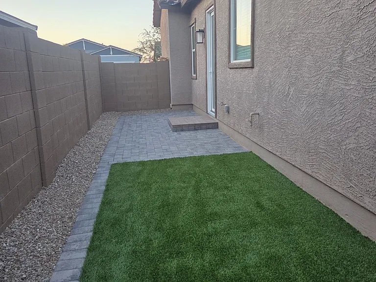 E Roundup Way — Photo 8