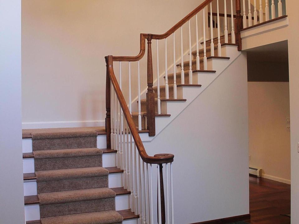 310 Cummins Hill Rd, Milford, PA 18337 Zillow