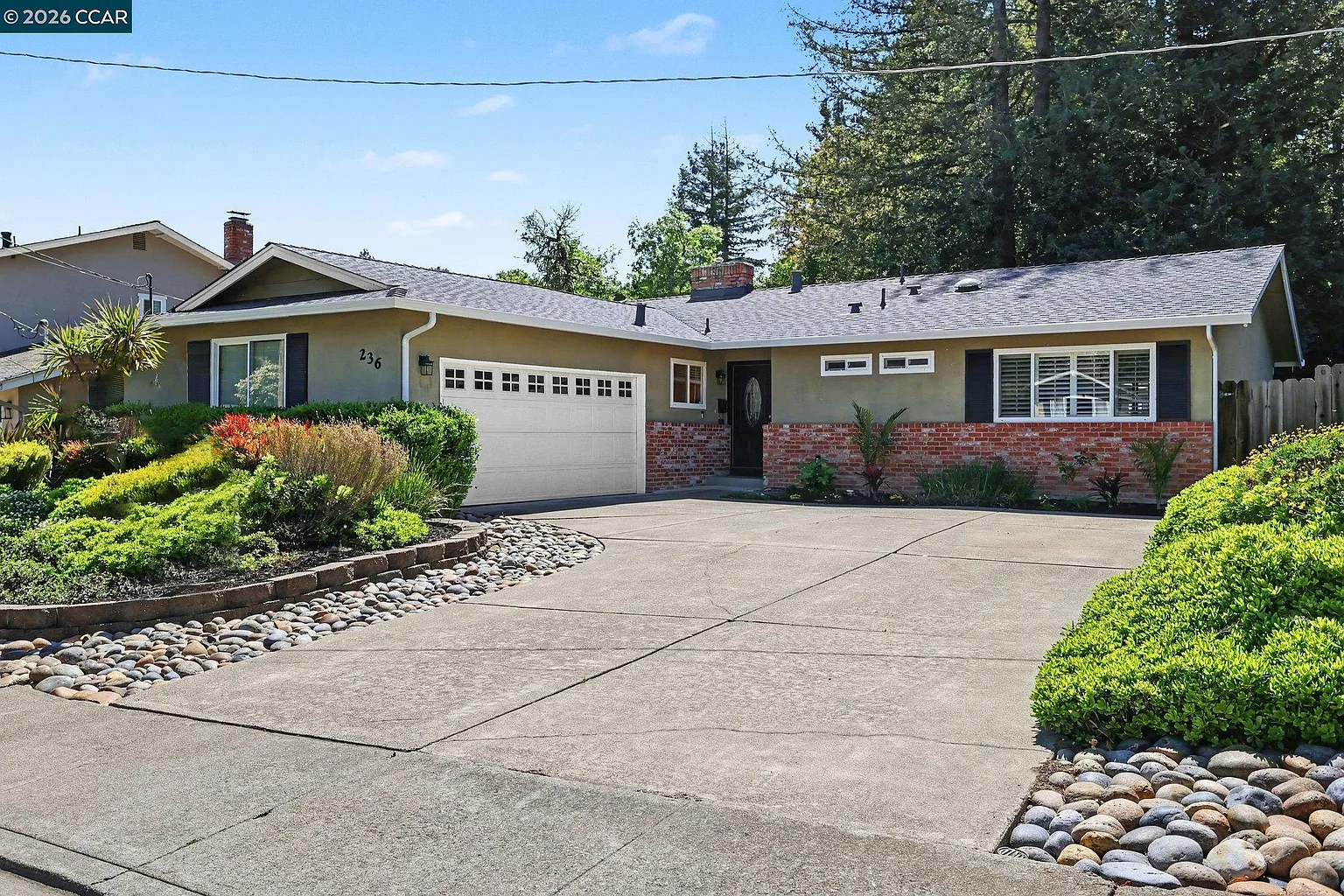 236 Appalachian Dr photo 1