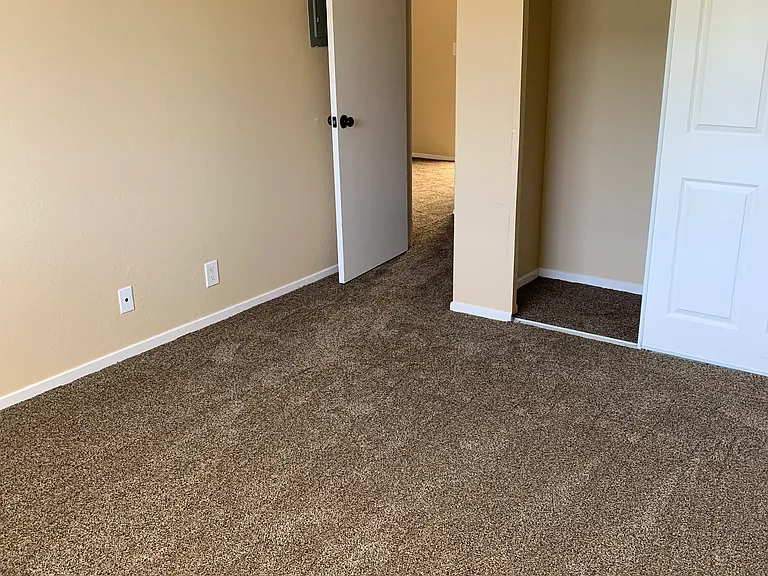 The Gables Apartments — Photo 27