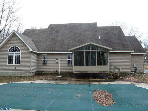 Exterior Back