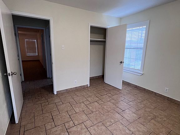 3rd image of 3326 Olsen Dr