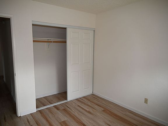 5th image of 2295 SE Courtney Ave #17718746