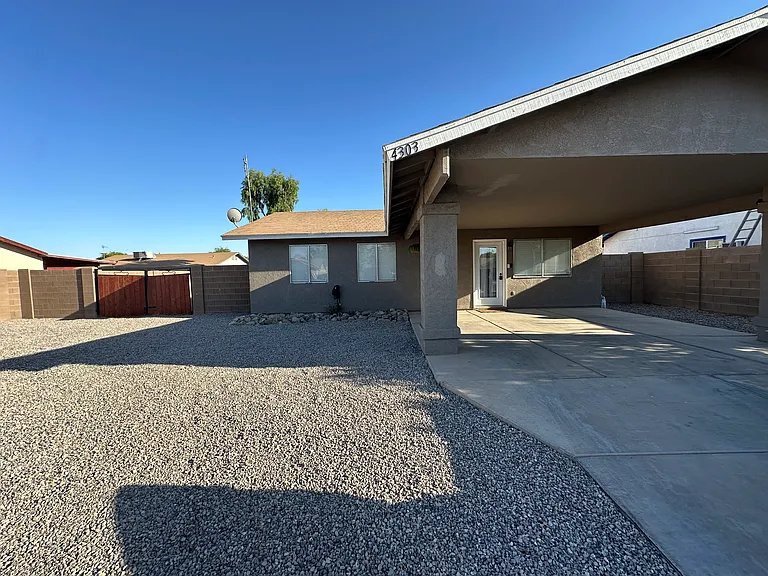 4303 W 20th Pl — Photo 8