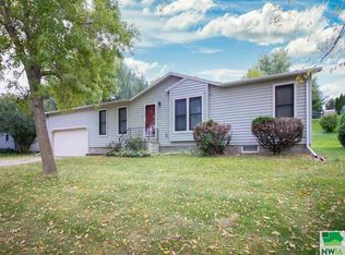 8 Ohm Dr, Mapleton, IA 51034