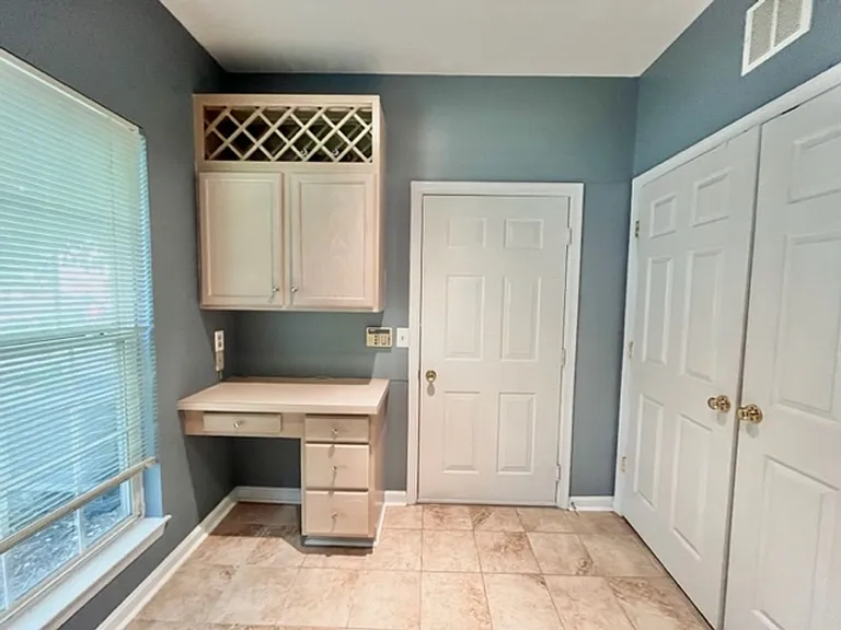 11318 Westbrook Mill Ln #103 — Photo 9