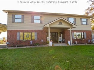 111 Deer Run Dr, Huntington, WV 25704