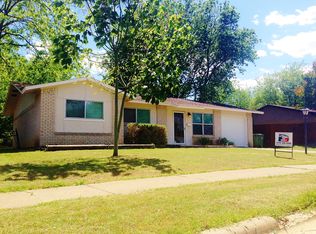 1602 Trent Dr, Arlington, TX 76010