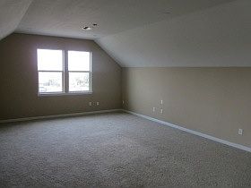 5th image of 2012 Highland Dr