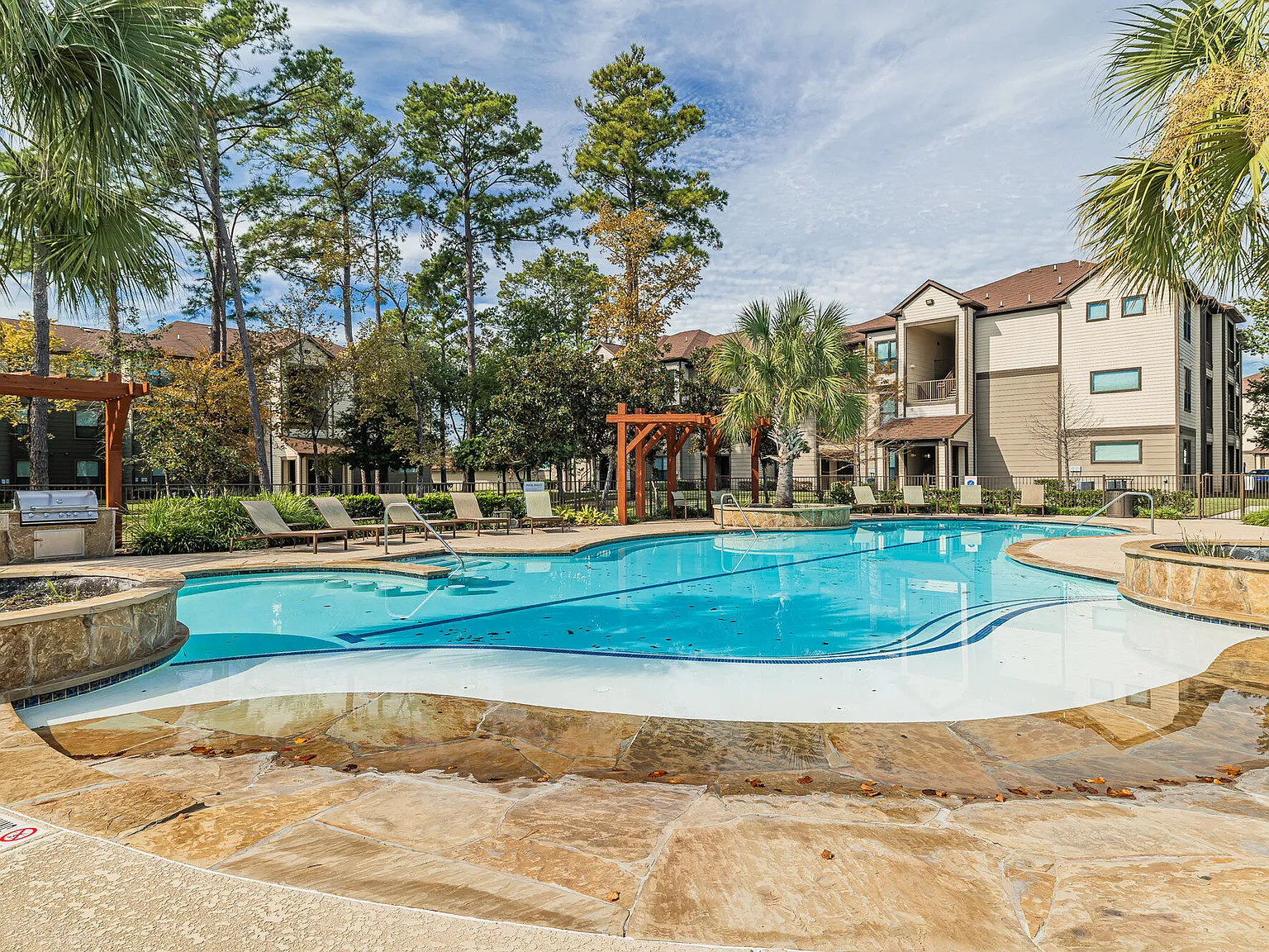 The Pines at Woodcreek — Photo 4