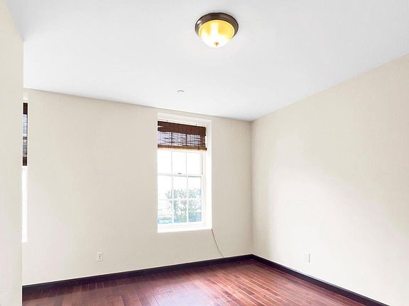 5th image of 230 Market St APT 3
