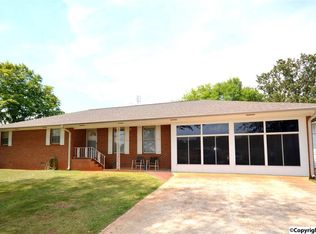 233 Trinity Ln, Decatur, AL 35601