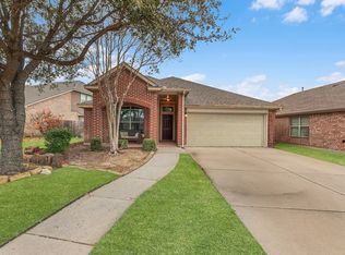 708 Saddleway Dr, Fort Worth, TX 76179