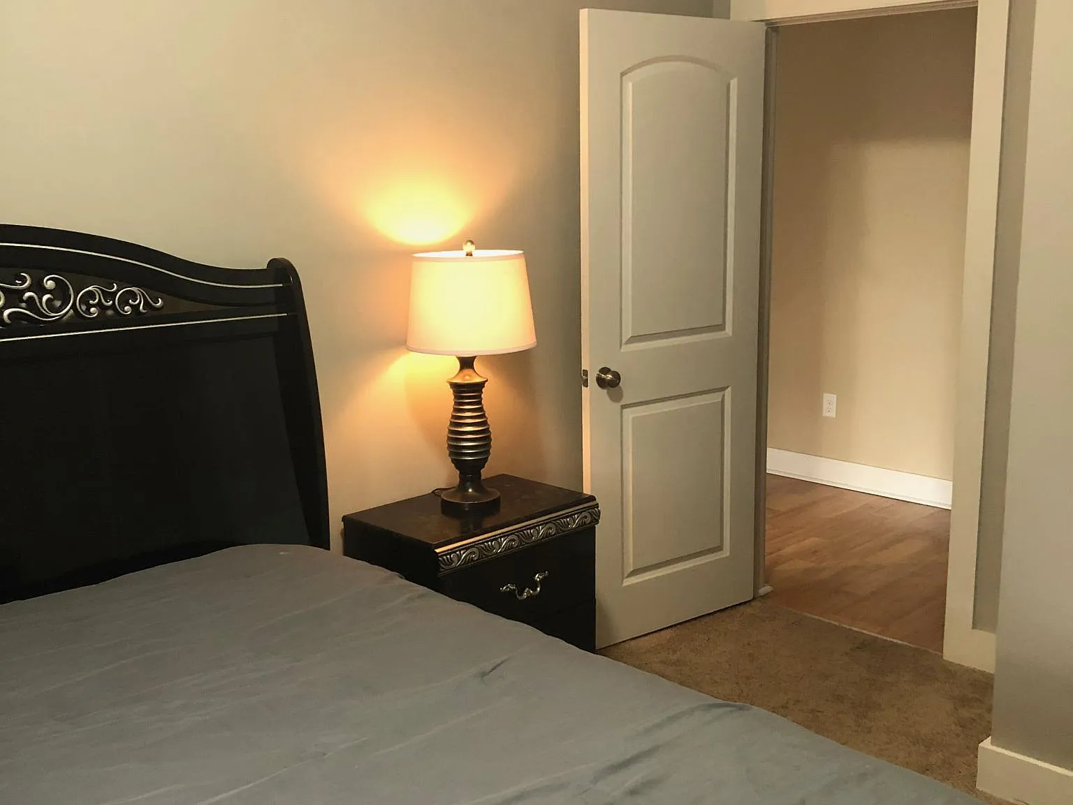 2 bed, 850 sqft, $1,325 — Photo 4