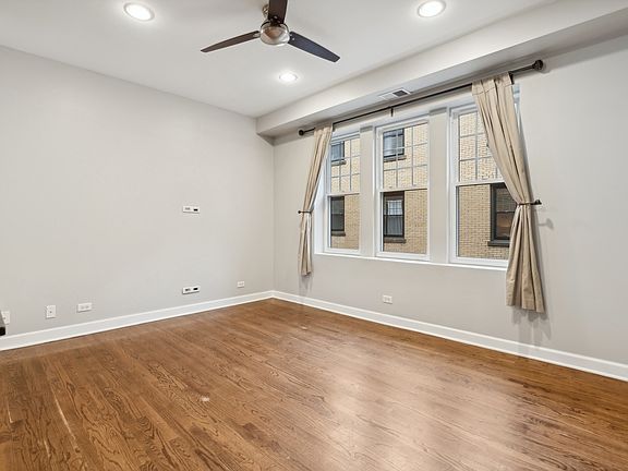 2nd image of 5621 N Wayne Ave APT E2
