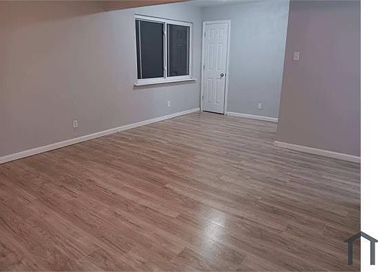 4th image of 3911 Cranberry Ln