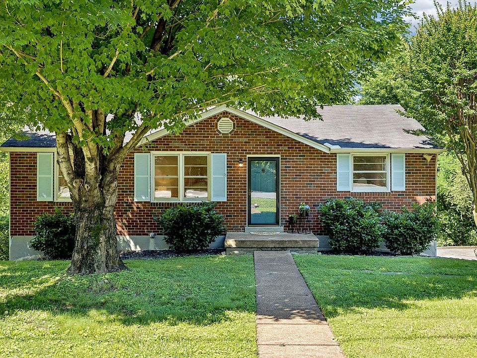 1st image of 553 Brewer Dr