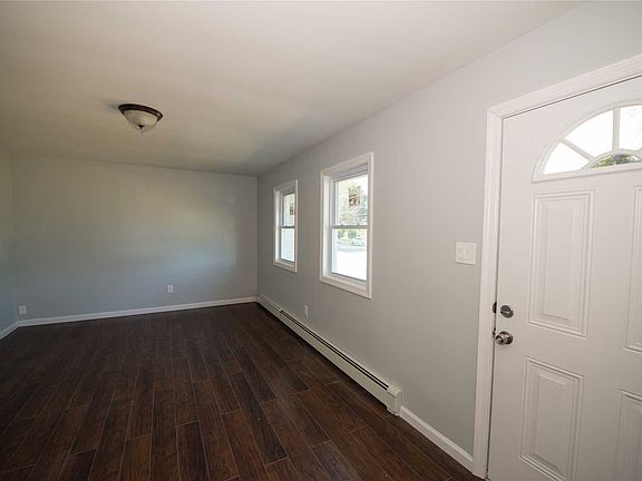 4th image of 847 Amsterdam Ave