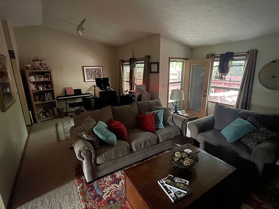 1st image of 405 W Piper Ct #407
