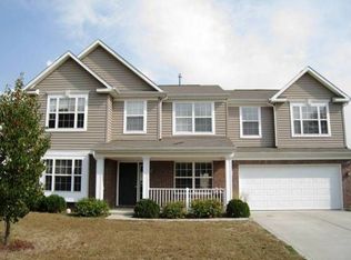2423 S Woodgrove Way, New Palestine, IN 46163