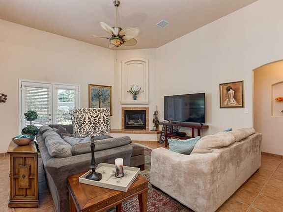 5th image of 4663 Calle De Nubes