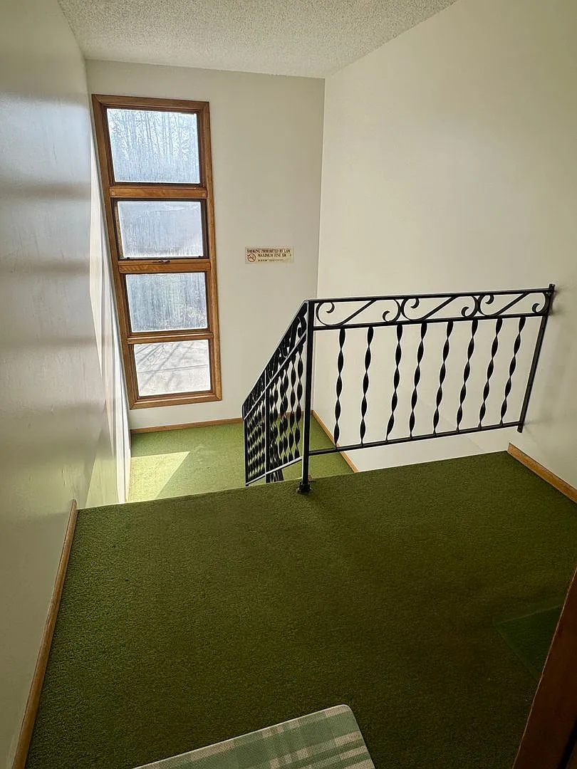 Charming 1 Bedroom/1 Bath in Fairbanks, electric only! — Photo 2