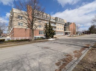 240 Chapel St #425, Cobourg, ON K9A 0E3