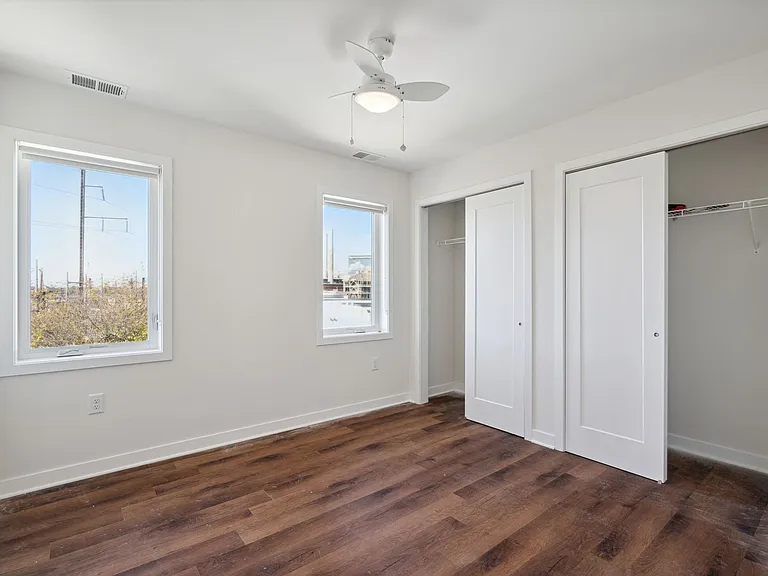 Graduate Pointe — Photo 149