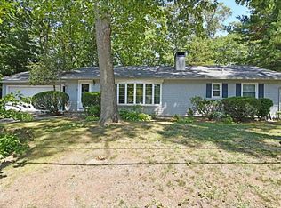 190 Love Ln, Warwick, RI 02886