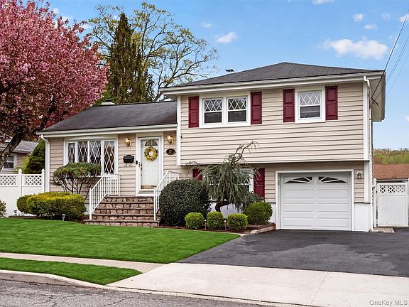3rd image of 37 Maplewood Boulevard
