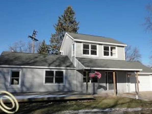 3435 Duffield St, White Lake, MI 48383
