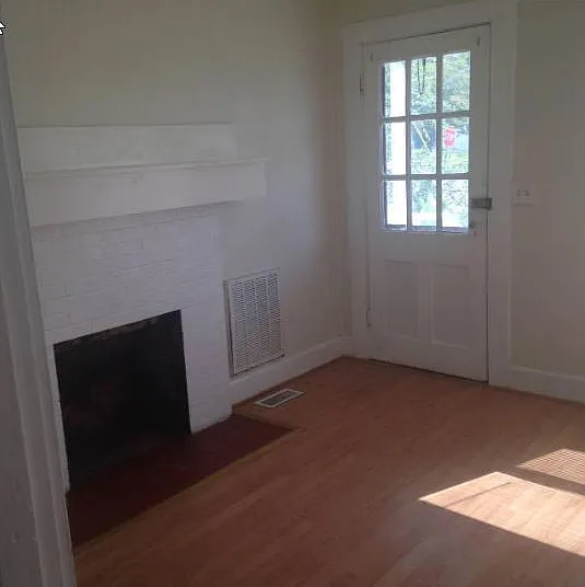 911 2nd Ave E — Photo 12