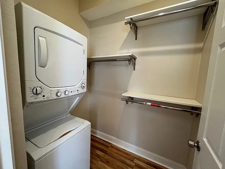 100 S 22nd St #2 — Photo 14